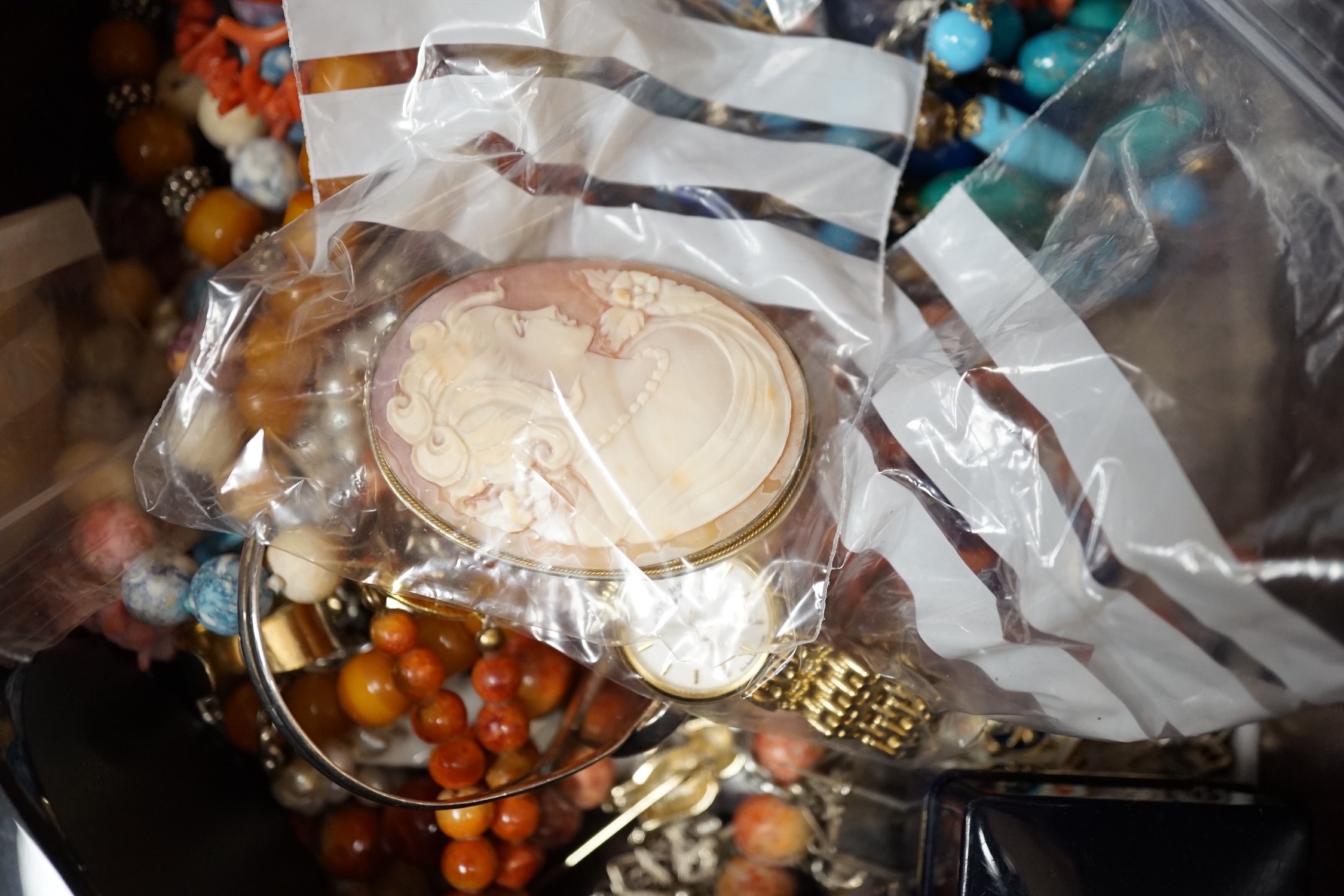 A quantity of assorted mainly costume jewellery, including Edwardian silver brooch, wrist watch, etc.